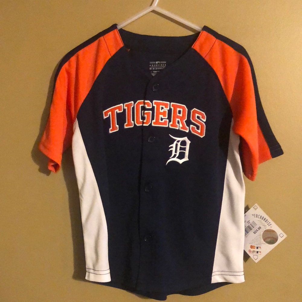 MLB Detroit Tigers shirt